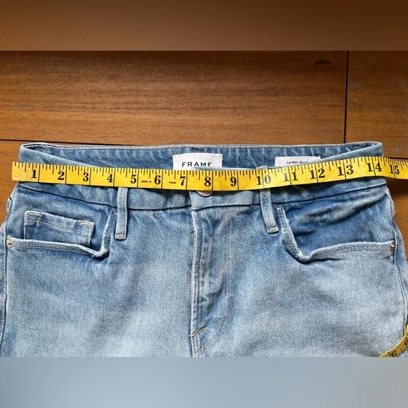 Frame Le Mini Boot in Kerwin Wash Mid Rise Light Wash NWOT Size 28 - Picture 13 of 16